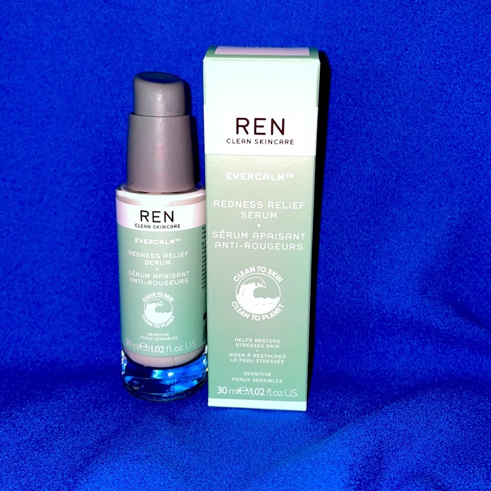 REN CLEAN SKINCARE Evercalm™ Redness Relief Serum - Picture 2 of 3